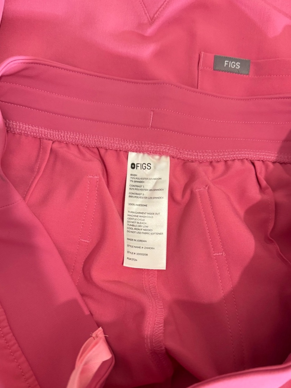 Figs F’ING Pink Catarina 1 pocket scrub top & Jogger scrub pants size Large - Picture 10 of 12